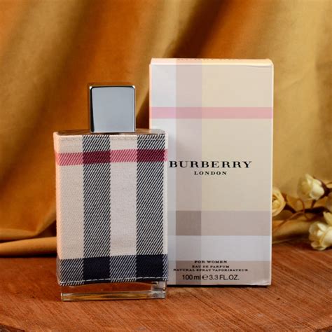 burberry parfema.